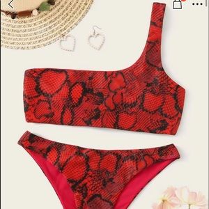 Snakeskin print One shoulder Bikini Top